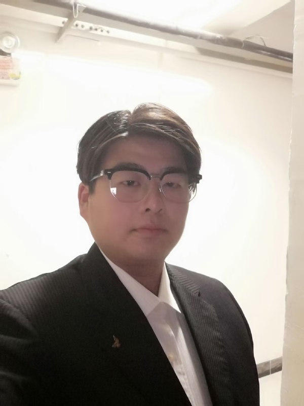 孤独一人的第一张照片--廊坊相亲服务中心