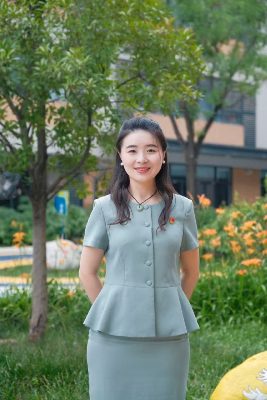 弯弯的第一张照片--廊坊相亲服务中心