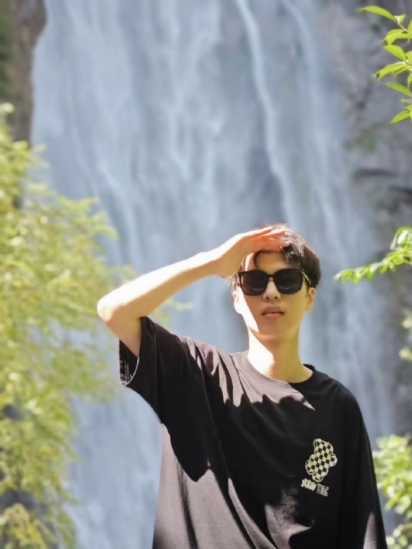 大橙子的第一张照片--廊坊相亲服务中心